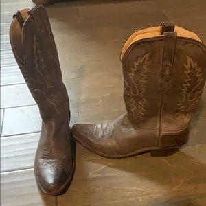 Women’s boots